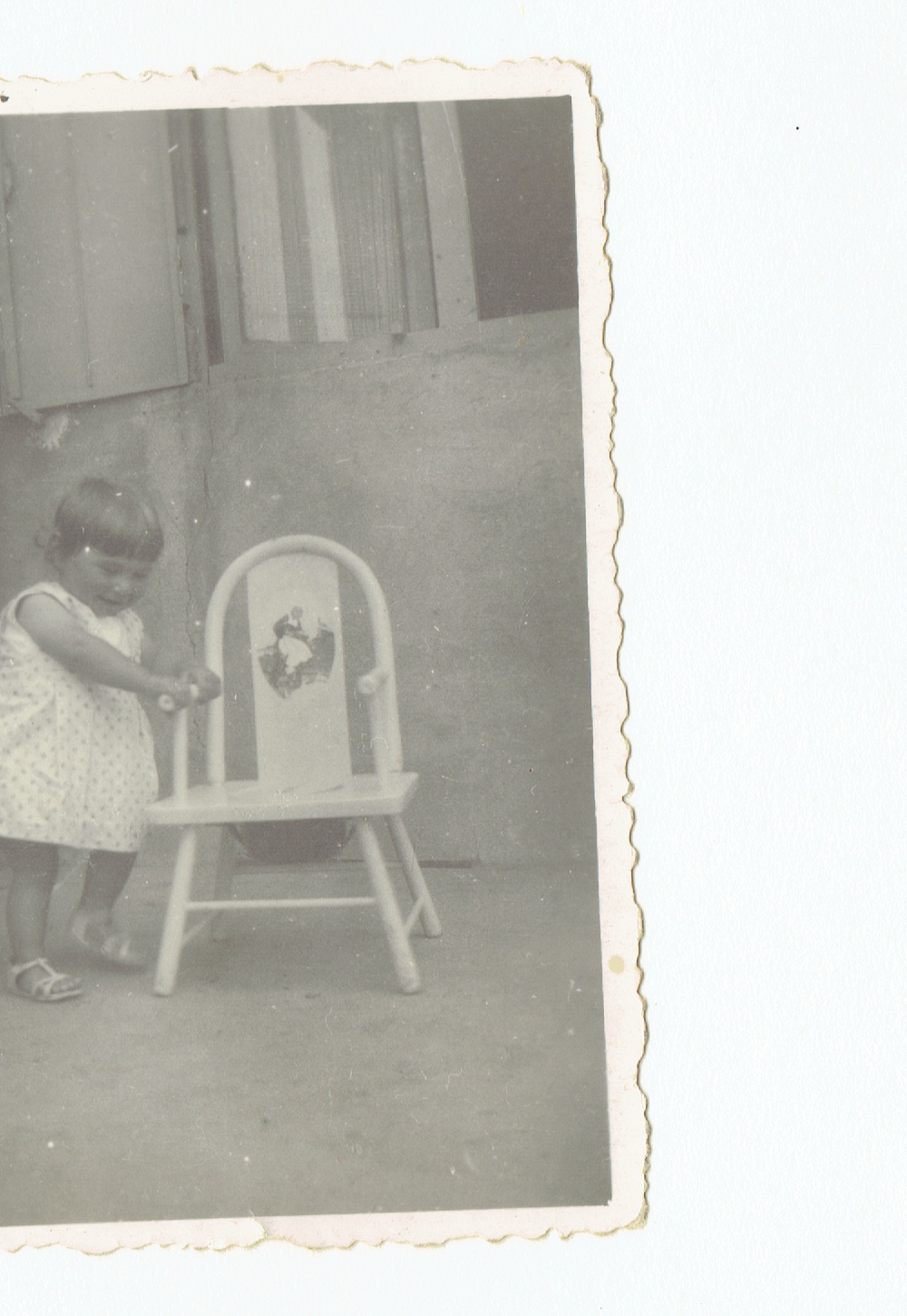 Hanna at about one and a half years old in the daycare in Villeneuve-le-Roi