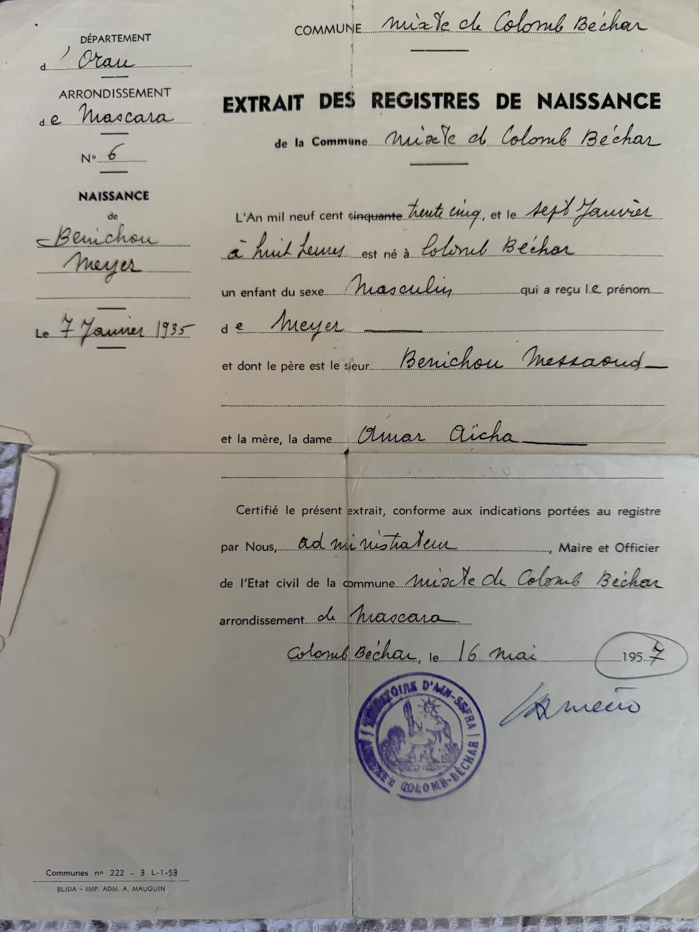 Meir Ben Ichay's birth certificate, Colomb-Béchar, January 7, 1935. Father: Massoud Benichou. Mother: Aïcha Amar.